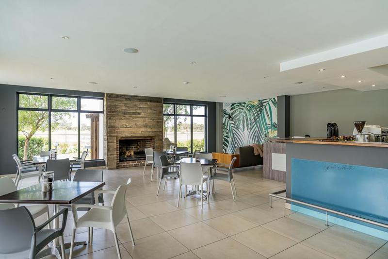 To Let 1 Bedroom Property for Rent in Somerset West Western Cape